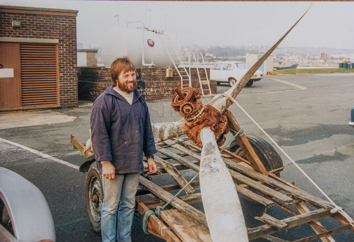 Neil Griffin with the propeller he recovered from W6054 [Peter Mitchell]